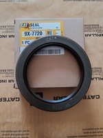 D8变矩器油封
